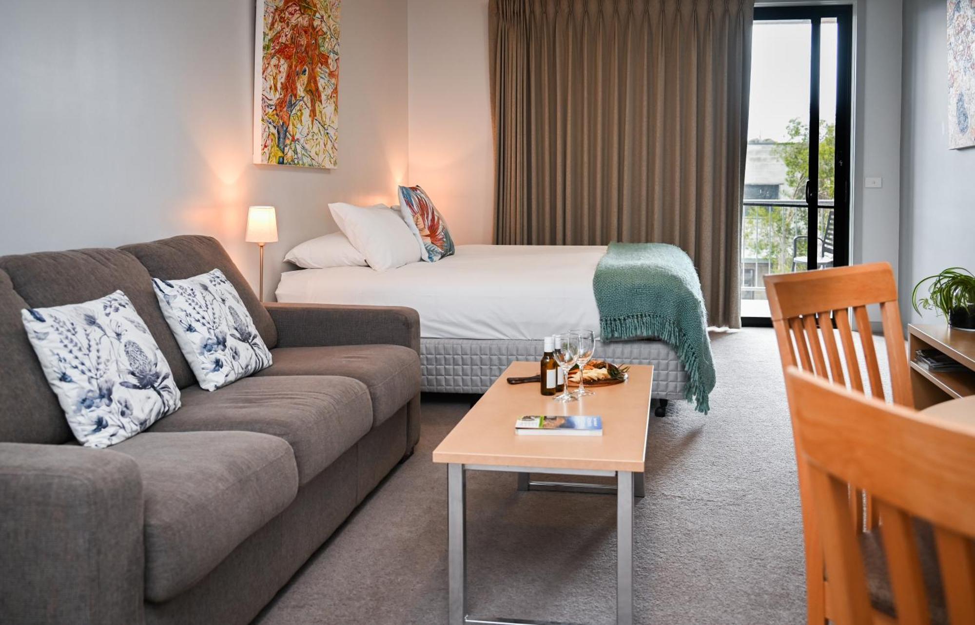 Mansfield Apartments ภายนอก รูปภาพ